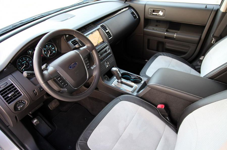  Ford Flex Titanium 2011 года  (фото 27 из 61)